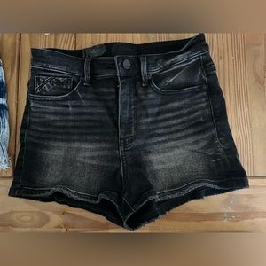 size 26 from Buckle black